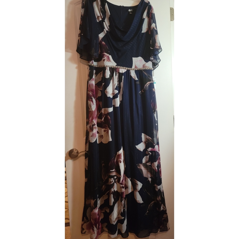 New with tags Floral maxi dress